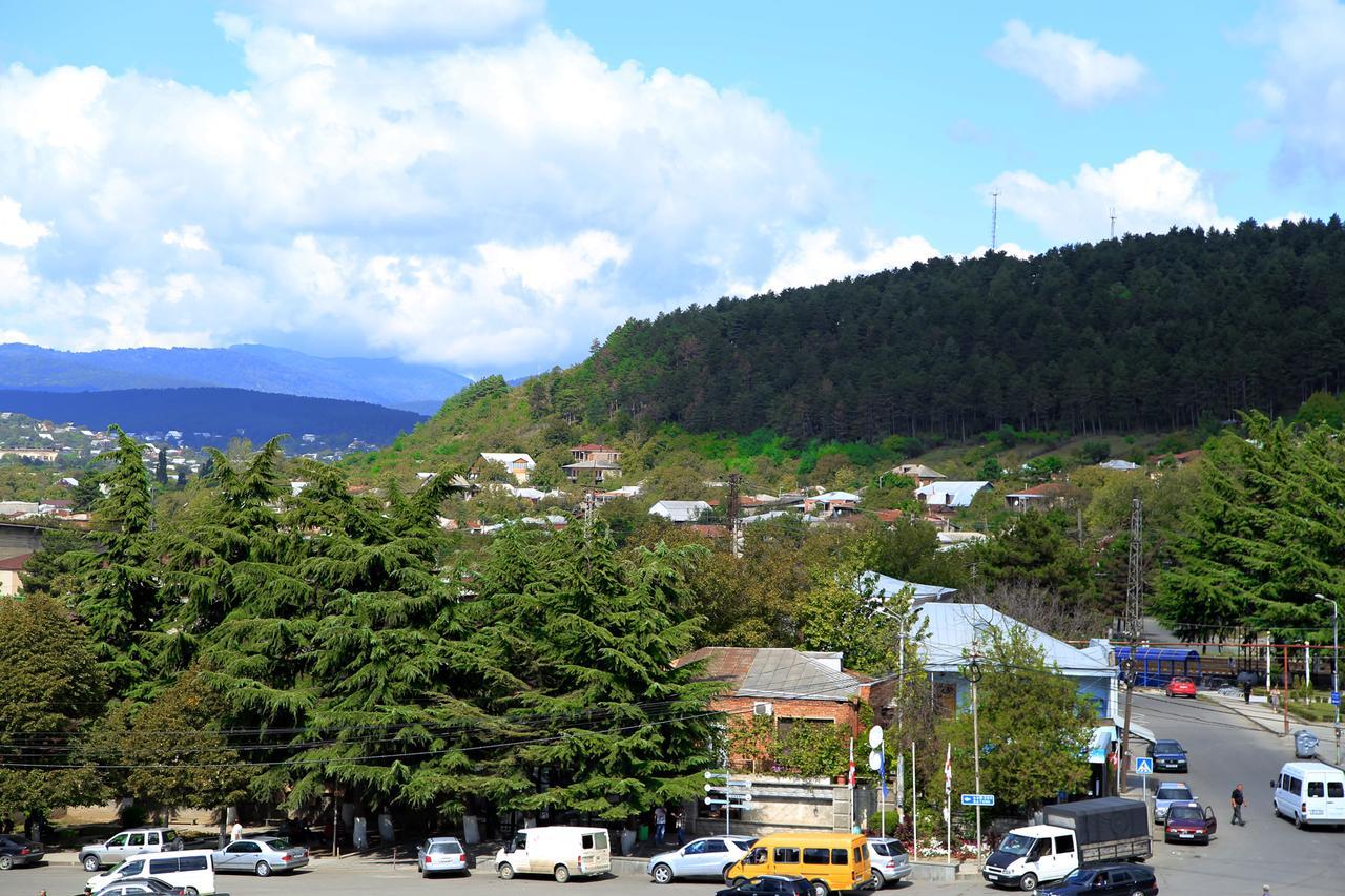 Iveria Hotel Khashuri ภายนอก รูปภาพ